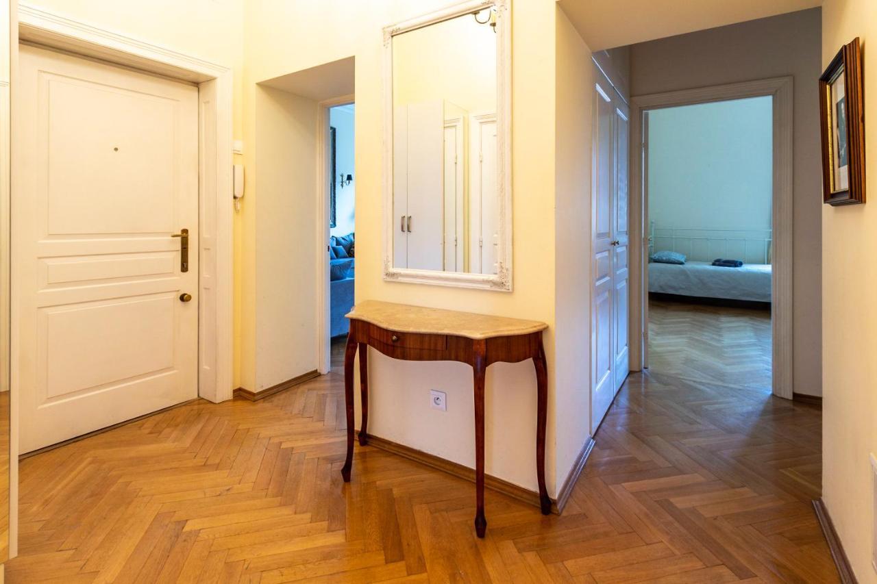 Apartament Luster I Obrazow Варшава Екстериор снимка